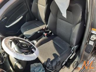 Suzuki Swift Swift (ZC/ZD), Hatchback 5-drs, 2017 1.2 Dual Jet 16V picture 12