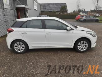 Hyundai I-20 i20 (GBB), Hatchback, 2014 / 2020 1.0 T-GDI 100 12V picture 6