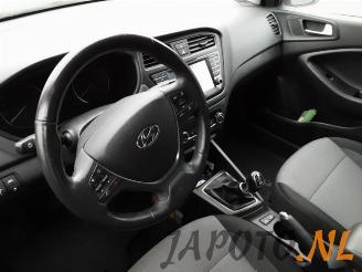 Hyundai I-20 i20 (GBB), Hatchback, 2014 / 2020 1.0 T-GDI 100 12V picture 9