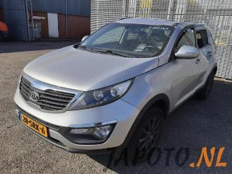 Coche siniestrado Kia Sportage Sportage (SL), Terreinwagen, 2010 / 2016 2.0 CVVT 16V 4x2 2012/2