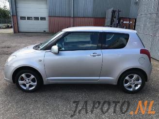 Suzuki Swift Swift (ZA/ZC/ZD1/2/3/9), Hatchback, 2005 / 2011 1.3 VVT 16V picture 2
