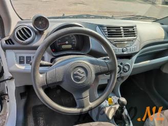 Suzuki Alto Alto (GF), Hatchback 5-drs, 2009 1.0 12V picture 12
