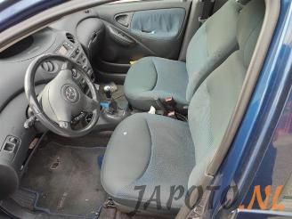 Toyota Yaris Yaris (P1), Hatchback, 1999 / 2005 1.3 16V VVT-i picture 10