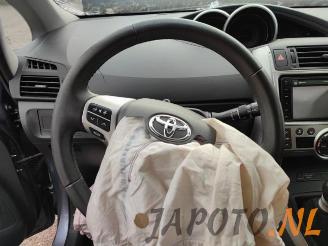 Toyota Verso Verso, MPV, 2009 / 2018 1.8 16V VVT-i picture 15