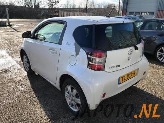 Toyota iQ iQ, Hatchback 3-drs, 2009 / 2015 1.0 12V VVT-i picture 3