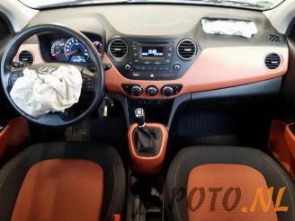 Hyundai I-10 i10 (B5), Hatchback, 2013 / 2019 1.0 12V picture 9