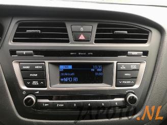 Hyundai I-20 i20 (GBB), Hatchback, 2014 / 2020 1.0 T-GDI 100 12V picture 16