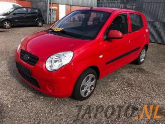 Salvage car Kia Picanto Picanto (BA), Hatchback, 2004 / 2011 1.0 12V 2010/1