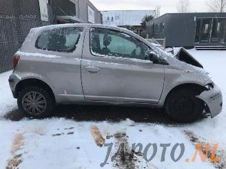 Toyota Yaris Yaris (P1), Hatchback, 1999 / 2005 1.0 16V VVT-i picture 4