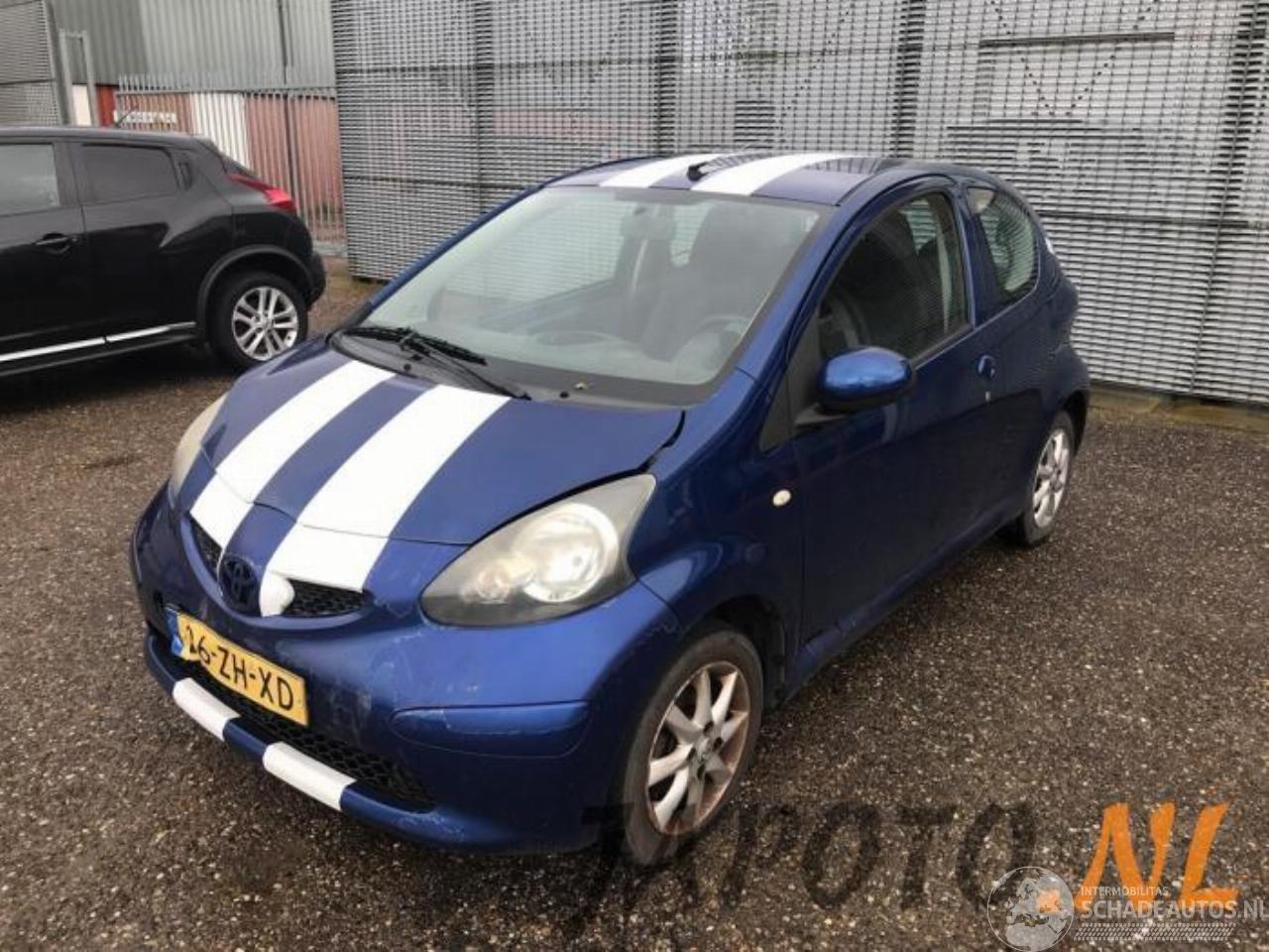Toyota Aygo Aygo (B10), Hatchback, 2005 / 2014 1.0 12V VVT-i