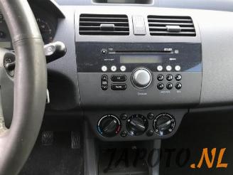 Suzuki Swift Swift (ZA/ZC/ZD1/2/3/9), Hatchback, 2005 / 2011 1.3 VVT 16V picture 8