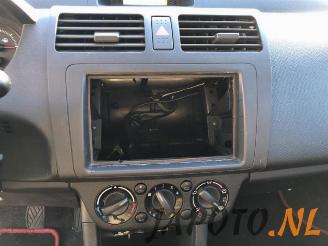Suzuki Swift Swift (ZA/ZC/ZD1/2/3/9), Hatchback, 2005 / 2011 1.3 VVT 16V picture 10