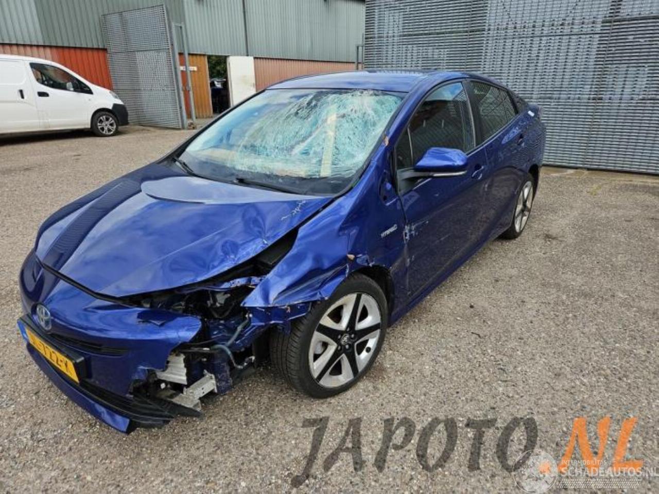 Toyota Prius Prius (ZVW5), Hatchback, 2015 / 2022 1.8 16V Hybrid