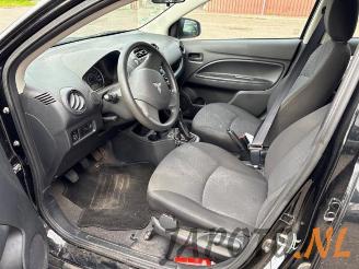 Mitsubishi Space-star Space Star (A0), Hatchback, 2012 1.0 12V picture 9