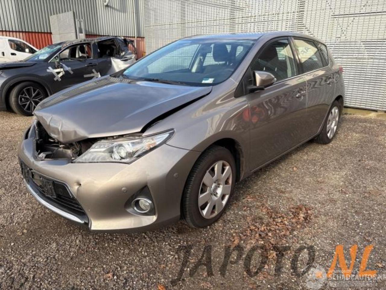 Toyota Auris Auris (E18), Hatchback 5-drs, 2012 / 2019 1.6 Dual VVT-i 16V