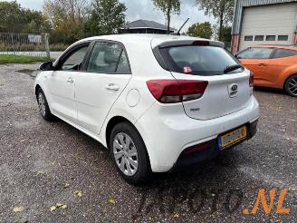 Kia Rio Rio IV (YB), Hatchback, 2017 1.0i T-GDi 100 12V picture 3