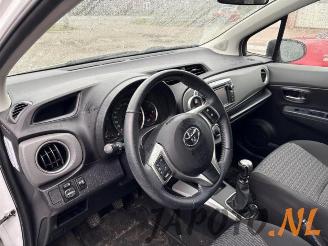 Toyota Yaris Yaris III (P13), Hatchback, 2010 / 2020 1.33 16V Dual VVT-I picture 9