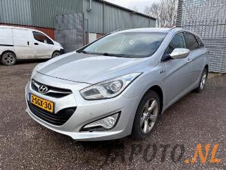 Salvage car Hyundai I-40 i40 CW (VFC), Combi, 2011 / 2019 1.6 GDI 16V 2013/9