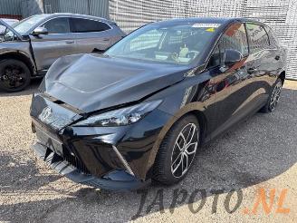 Salvage car MG MG4  2025/7