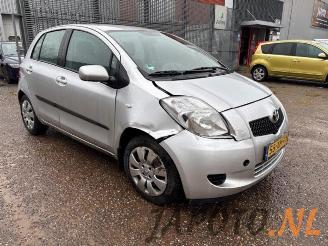 Toyota Yaris Yaris II (P9), Hatchback, 2005 / 2014 1.3 16V VVT-i picture 7