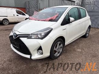 Uttjänta bilar auto Toyota Yaris Yaris III (P13), Hatchback, 2010 / 2020 1.5 16V Hybrid 2014