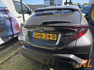 Toyota C-HR C-HR (X1,X5), SUV, 2016 1.8 16V Hybrid picture 3