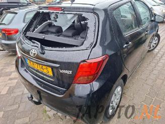 Toyota Yaris Yaris III (P13), Hatchback, 2010 / 2020 1.0 12V VVT-i picture 2