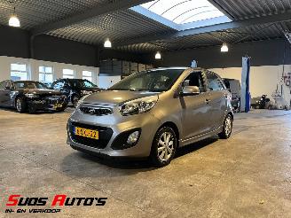 Damaged car Kia Picanto 1.0 CVVT ISG Plus Pack NL NAP! 2013/12