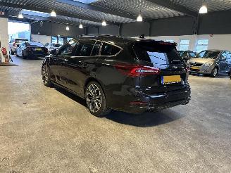 Ford Focus 1.0 EcoBoost Hybrid ST Line X picture 3