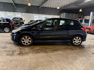 Peugeot 308 1.6 HDiF Millesim 200 NL NAP! picture 2