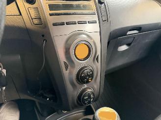 Toyota Yaris 1.3 VVTi Aspiration NL NAP! picture 19