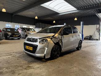 Voiture accidenté Citroën C1 1.2 PureTech Shine 2015/11