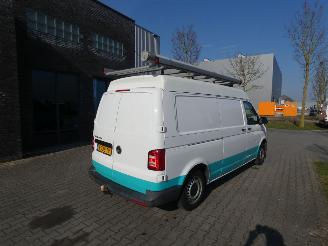 Volkswagen Transporter 2.0 TDI L2H2 Highl. picture 3