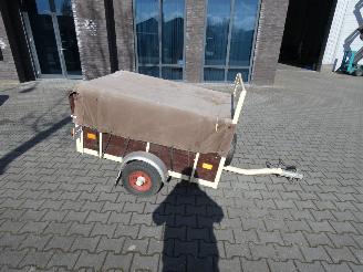 Schade aanhangwagen -  merk onbekend zelfbouw? 1990/1