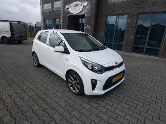 Kia Picanto 1.0 CVVT ComfortPlusLine Navigator picture 2