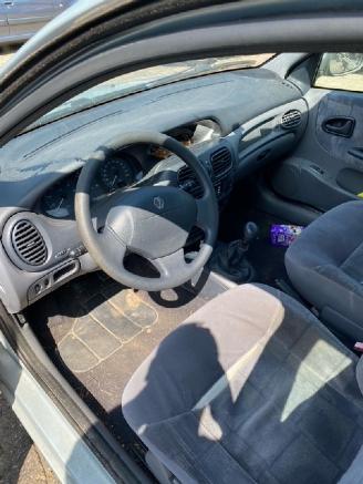 Renault Mégane (BA) Hatchback 5-drs 1.6 16V (K4M-704) [79kW] picture 5