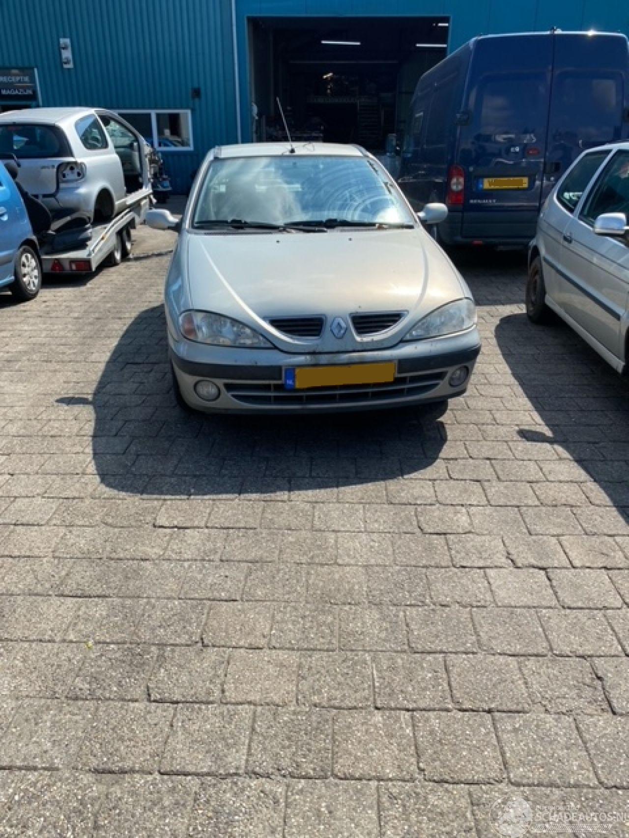 Renault Mégane (BA) Hatchback 5-drs 1.6 16V (K4M-704) [79kW]