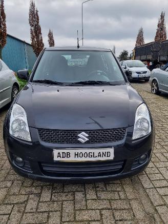 Coche siniestrado Suzuki Swift (ZA/ZC/ZD1/2/3/9) Hatchback 1.3 VVT 16V (M13A VVT) [68kW][92PK] 2008/1