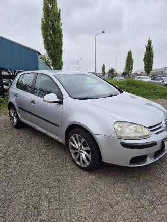 Volkswagen Golf (1K1) Hatchback 1.6 (BSE) [75kW] picture 2