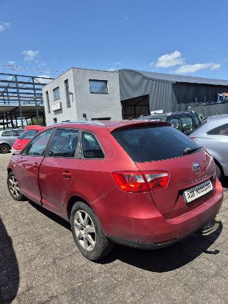 Seat Ibiza ST (6J8) Combi 1.2 TDI Ecomotive (CFWA) [55kW] 5-BAK picture 4