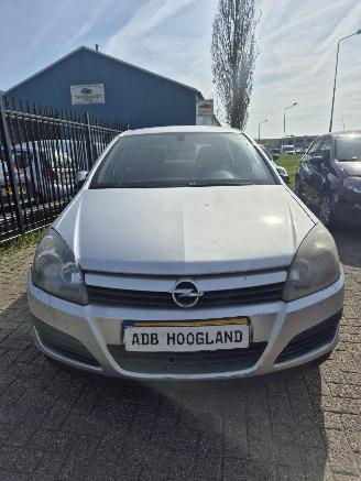  Opel Astra H (L48) Hatchback 5-drs 1.6 16V Twinport (Z16XEP(Euro 4)) [77kW] 5-BAK 2005/1