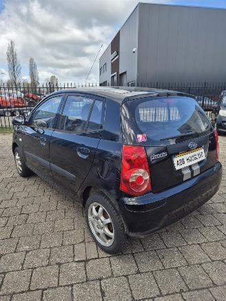 Kia Picanto (BA) Hatchback 1.0 12V (G4HE) [46kW] 5-BAK picture 3