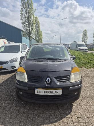 Salvage car Renault Modus (JP) MPV 1.2 16V (D4F-740(D4F-D7)) [55kW] 5-BAK 2004/1