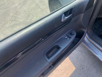 Volkswagen Golf Golf V (1K1) Hatchback 1.4 GT 16V (BLG) [125kW] picture 10