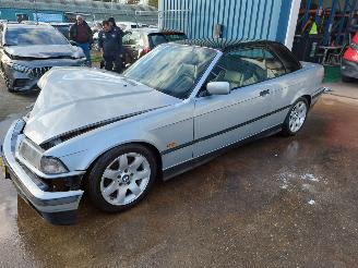  BMW 3-serie 3 serie (E36/2C) Cabrio 318i (M43-B18(184E2)) [85kW] 1998/6