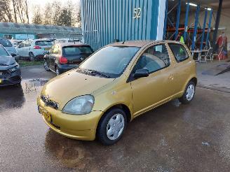  Toyota Yaris Yaris (P1) Hatchback 1.0 16V VVT-i (1SZFE) [50kW] 2000/9