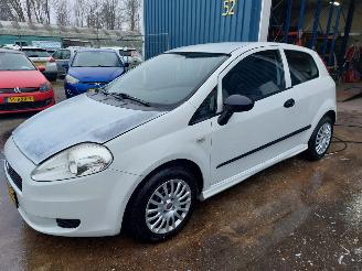krockskadad bil auto Fiat Punto Grande Punto (199) Hatchback 1.3 JTD Multijet 16V 2010/12