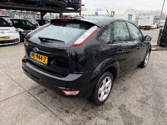Ford Focus 1.6 74KW Airco 5-Drs Titanium picture 2