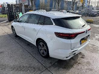 Renault Mégane E-Tech 1.6 116KW PHEV  Autom. Clima Navi Led R.S. Line picture 3