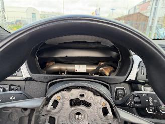 BMW 3-serie 320i Autom. 135KW M Sport Pano Clima Navi picture 10